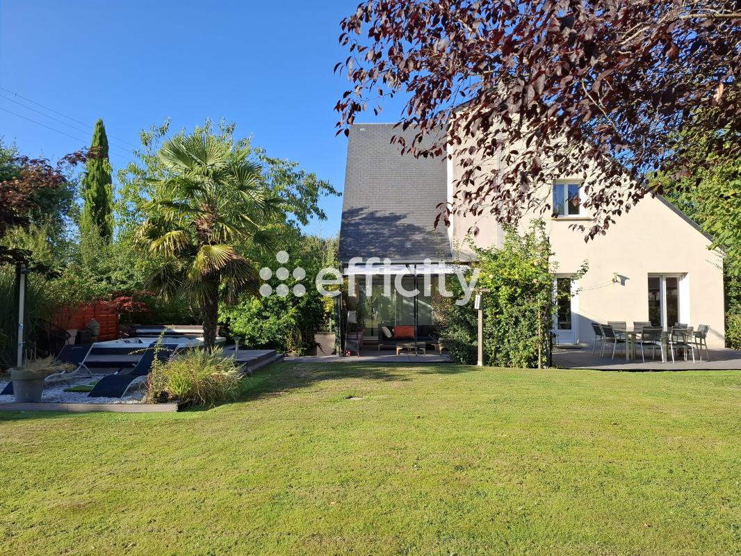 Maison 10 Pièce(s) Yèvres