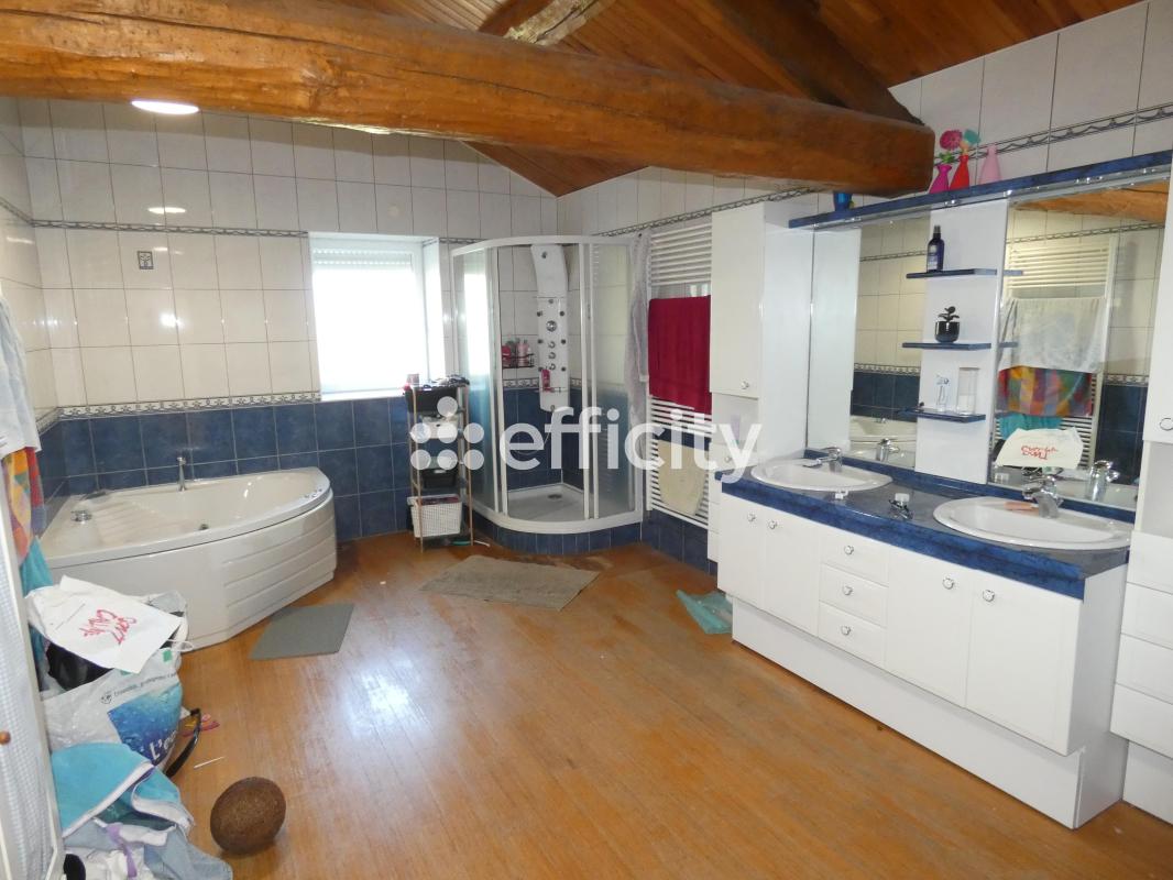 Maison 8 Pièce(s) Gannat - Photo 12