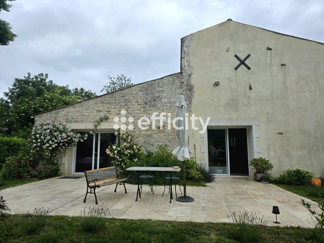 Maison 5 Pièce(s) Saint-Porchaire