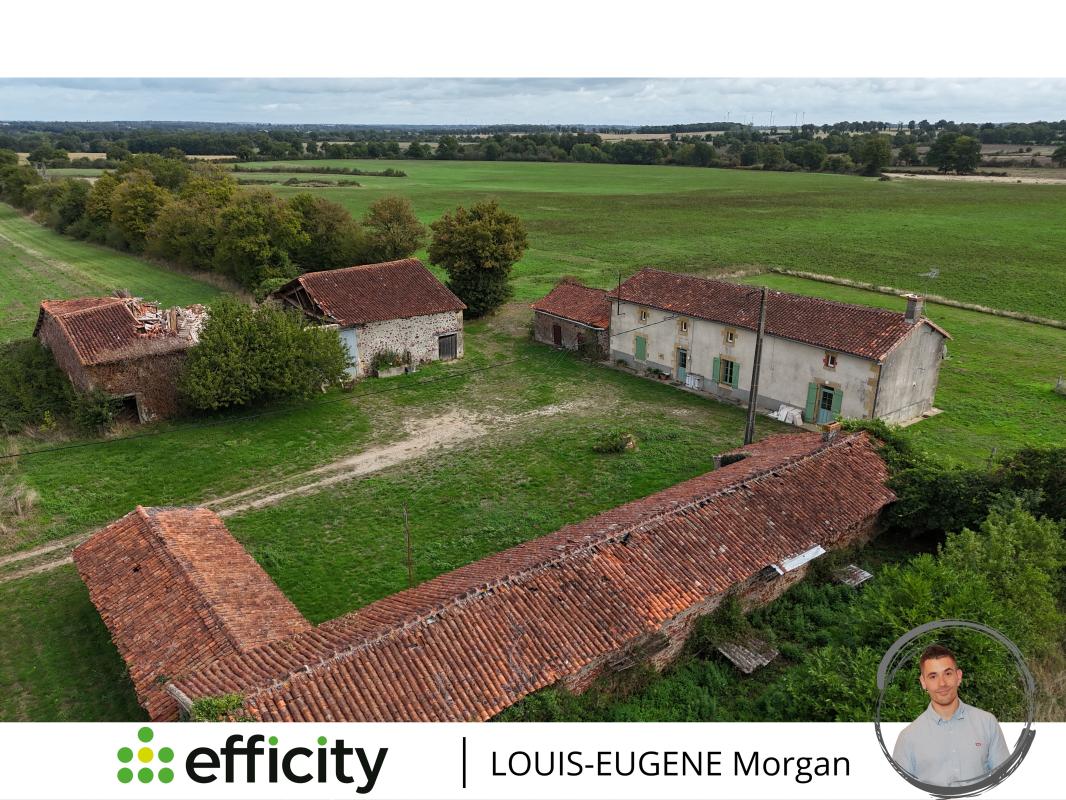 Corps de ferme 7 Pièce(s) Availles-Limouzine