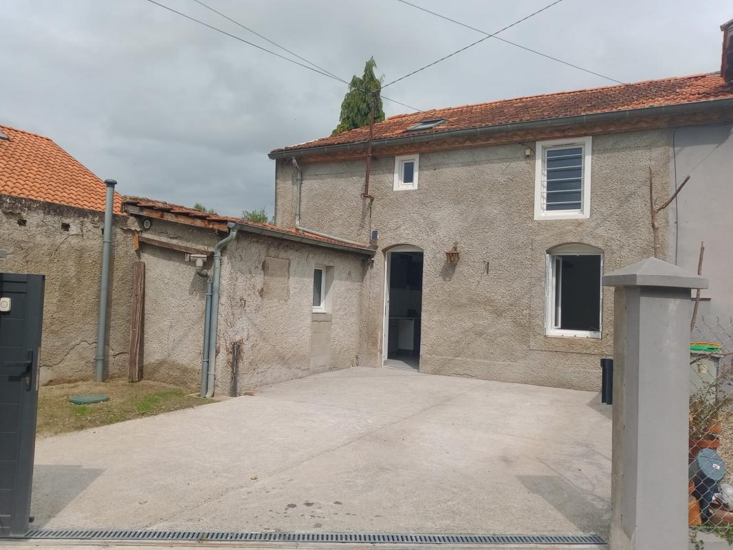 Maison 3 Pièce(s) Artagnan