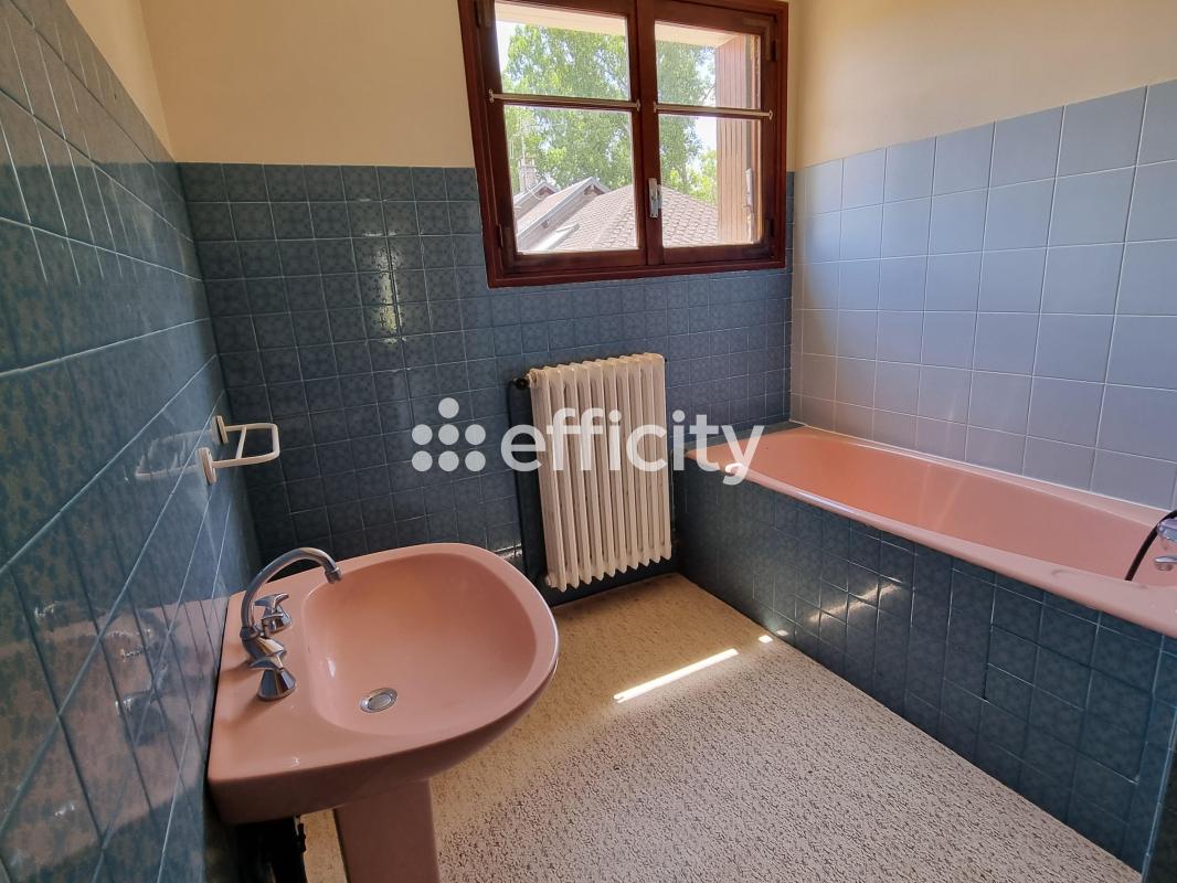 Maison 7 Pièce(s) Le Malzieu-Ville - Photo 9