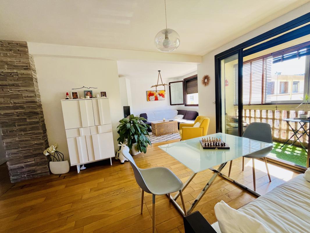 Appartement 3 Pièce(s) Marseille 8eme Arrondissement