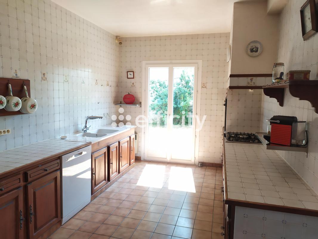 Maison 8 Pièce(s) Sonchamp - Photo 4