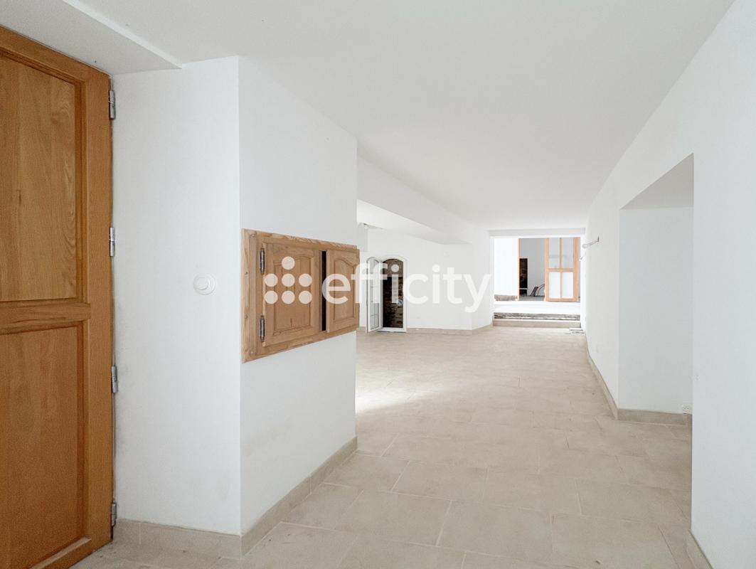 Maison de ville 6 Pièce(s) Villedieu-les-Poêles-Rouffigny