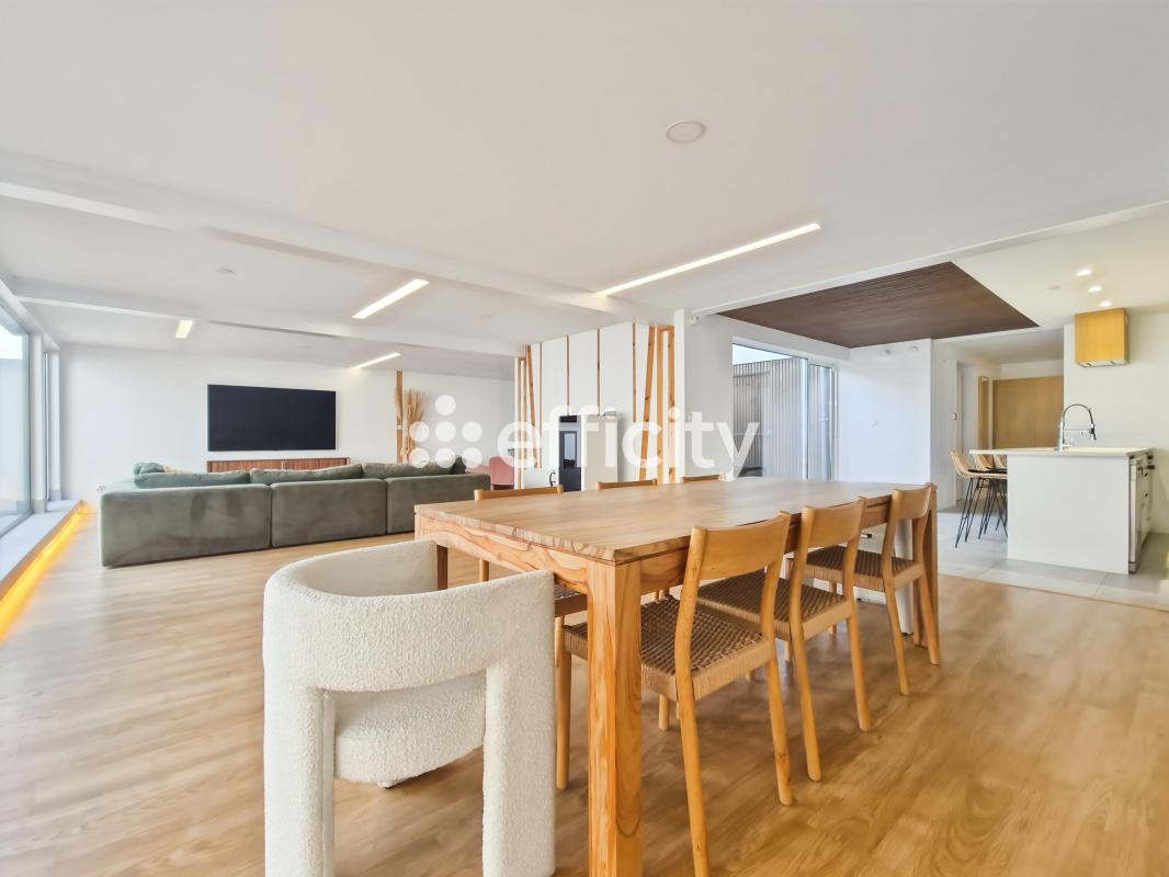 Villa 9 Pièce(s) Angoulins