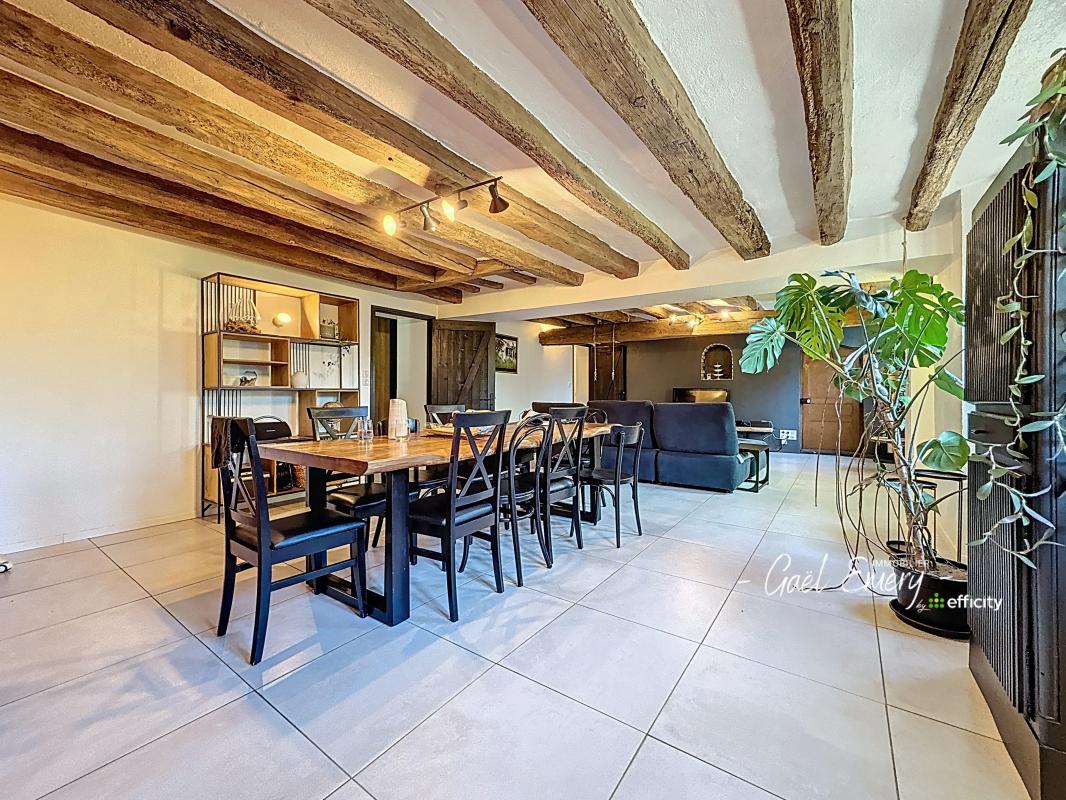 Maison longère 7 Pièce(s) Le Breil-sur-Mérize