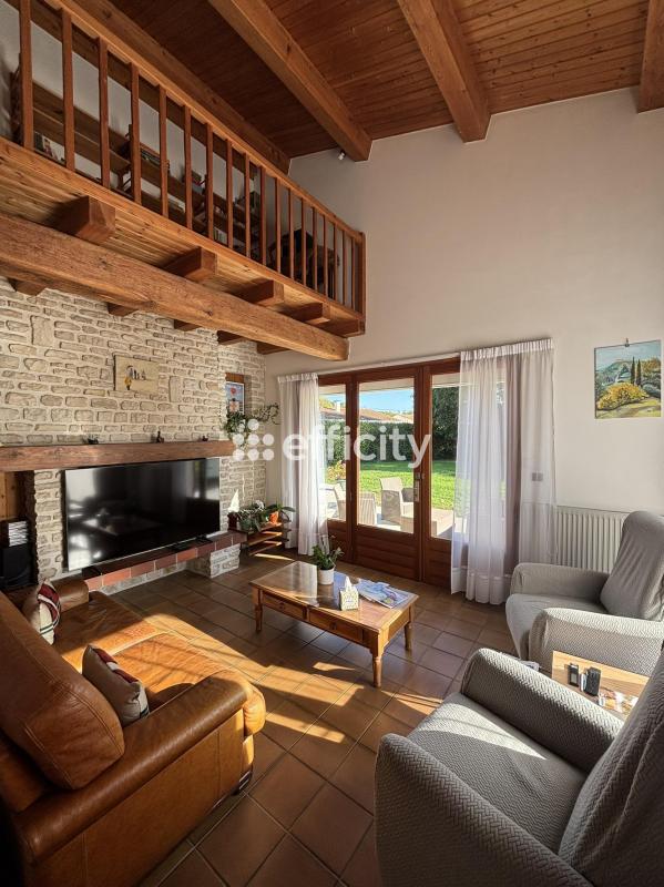 Maison de ville 6 Pièce(s) Aigrefeuille-d'Aunis