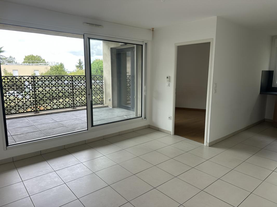Appartement 3 Pièce(s) Cenon - Photo 2