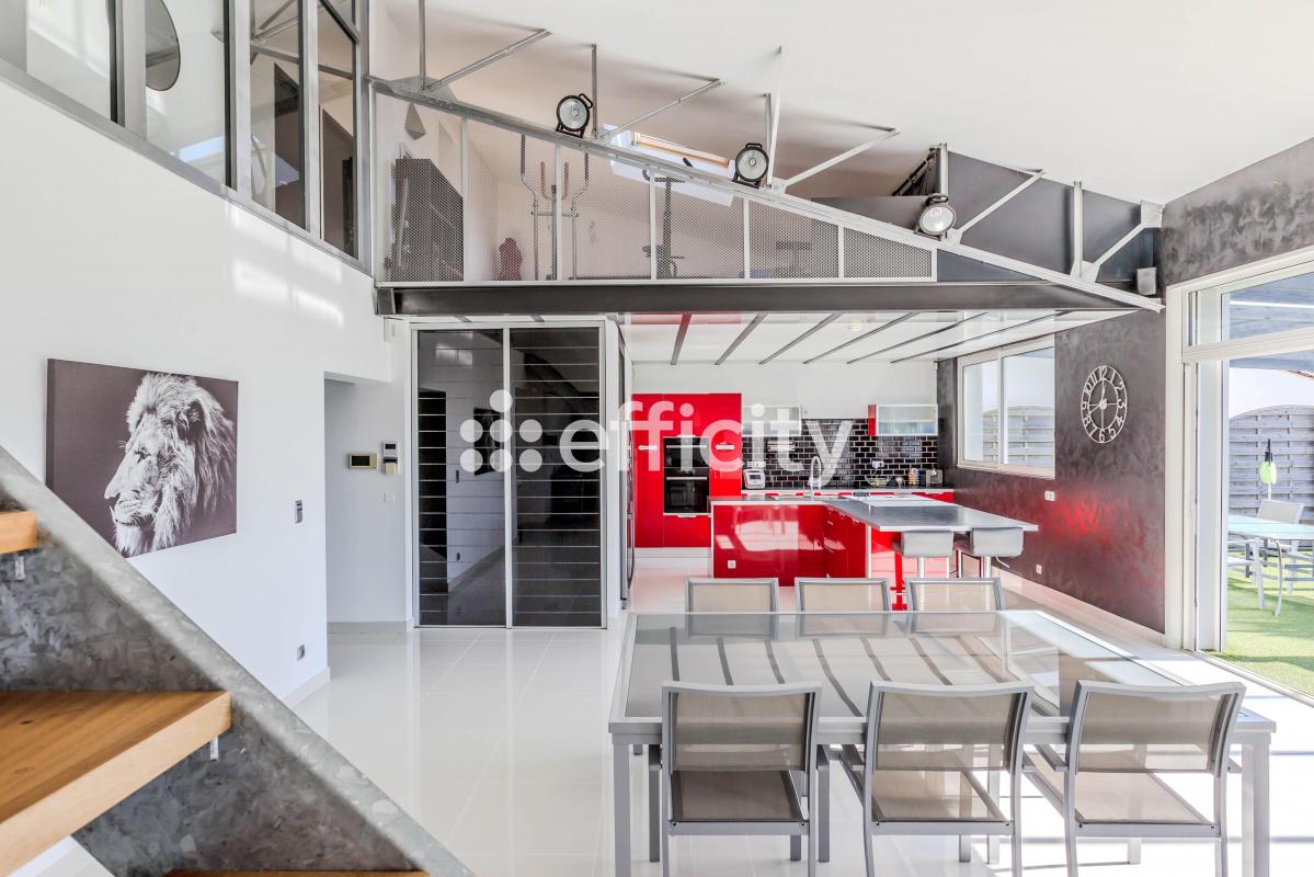 Villa 9 Pièce(s) La Jarrie