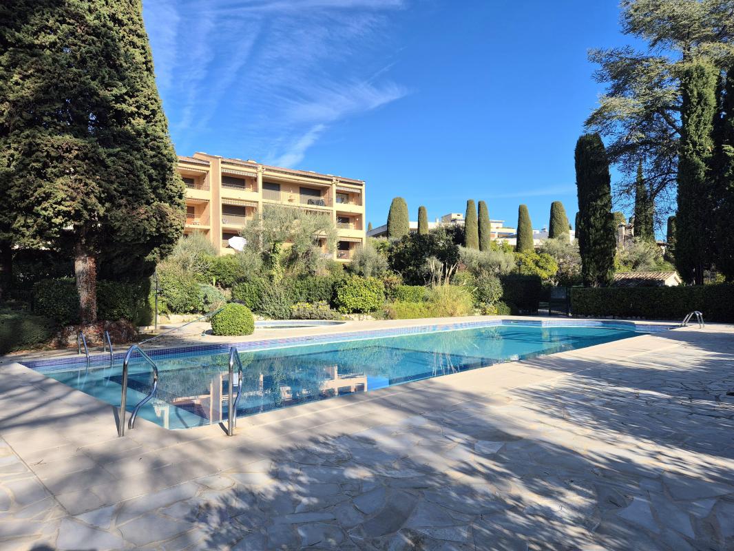 Duplex 2 Pièce(s) Vence