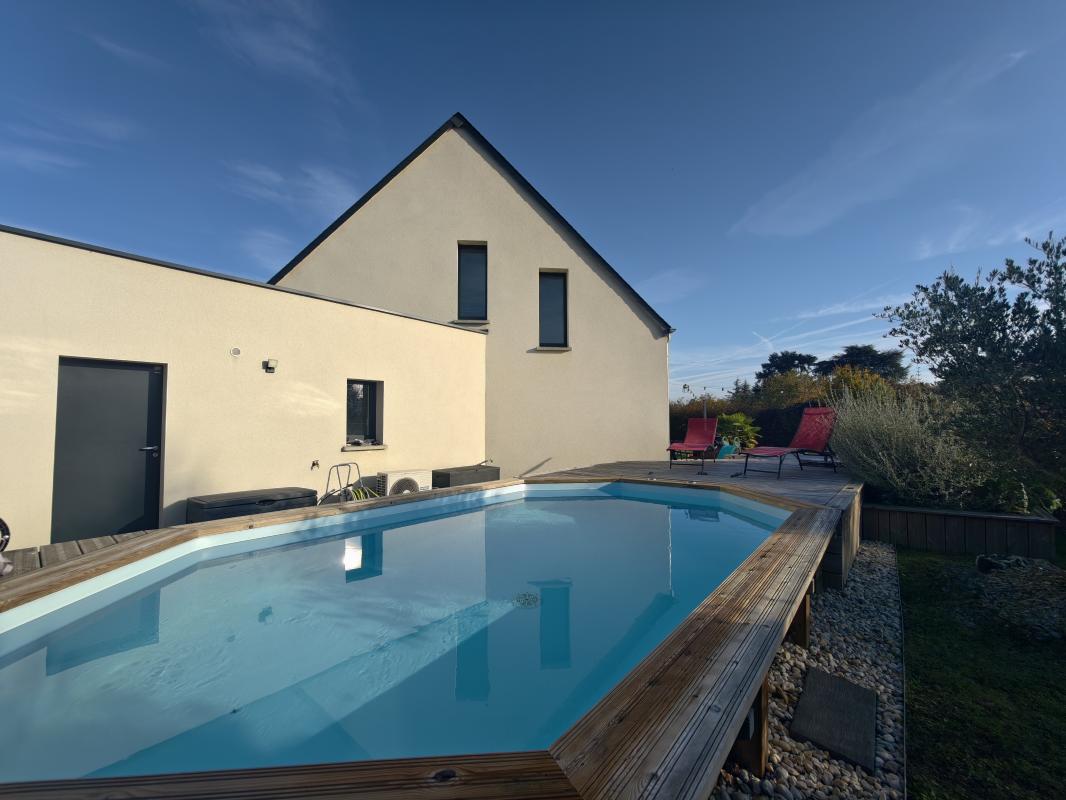 Maison de ville 6 Pièce(s) Neuillé-Pont-Pierre