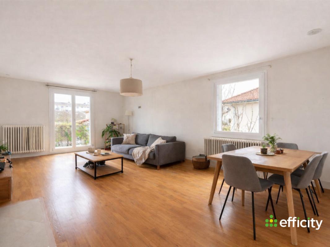 Maison 7 Pièce(s) Bourg-en-Bresse