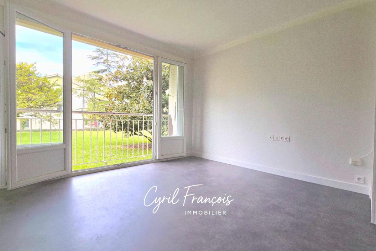 Appartement 3 Pièce(s) Tassin-la-Demi-Lune