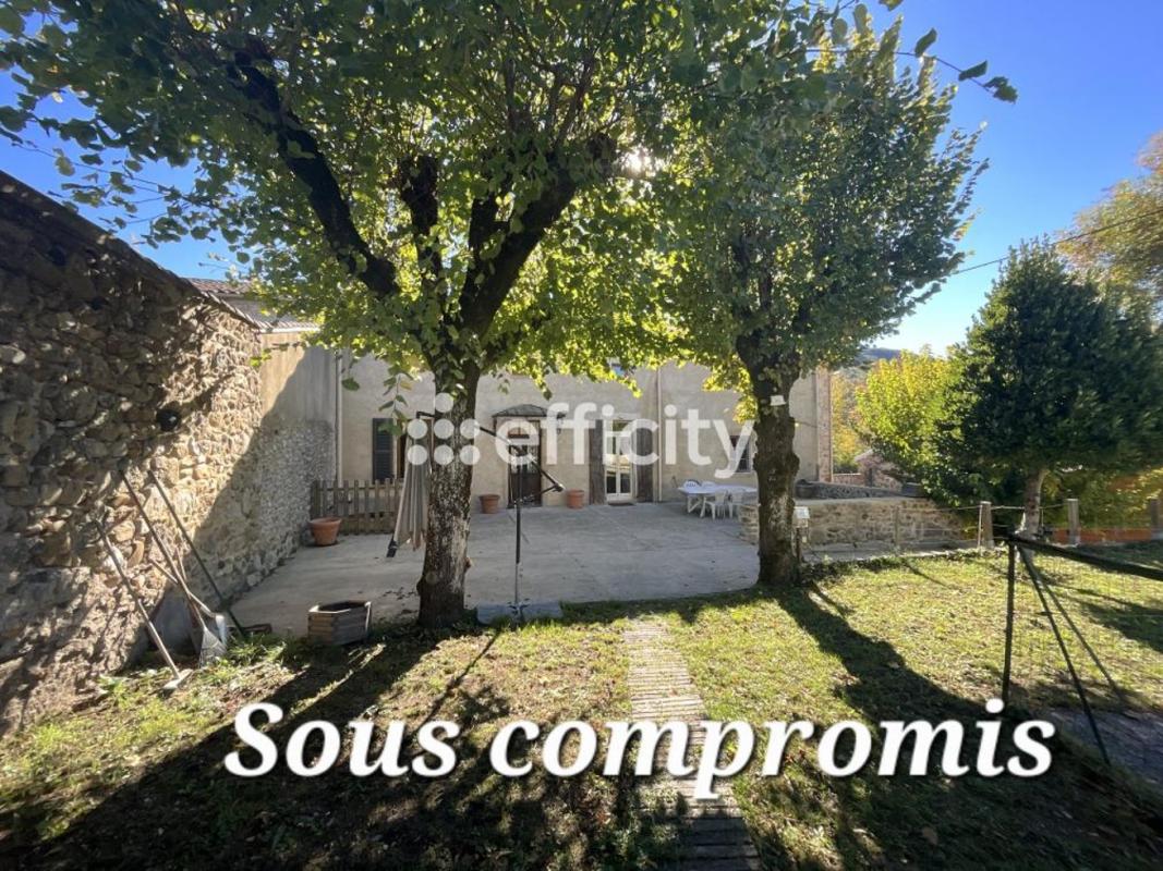 Maison de ville 13 Pièce(s) Saint-Julien-en-Saint-Alban