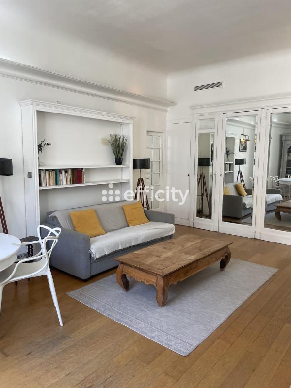 Appartement 2 Pièce(s) Paris 8eme Arrondissement