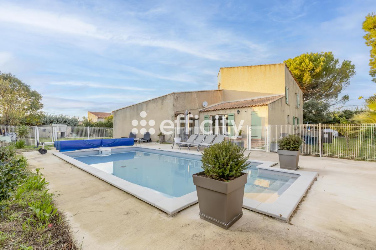 Villa 7 Pièce(s) Rognac