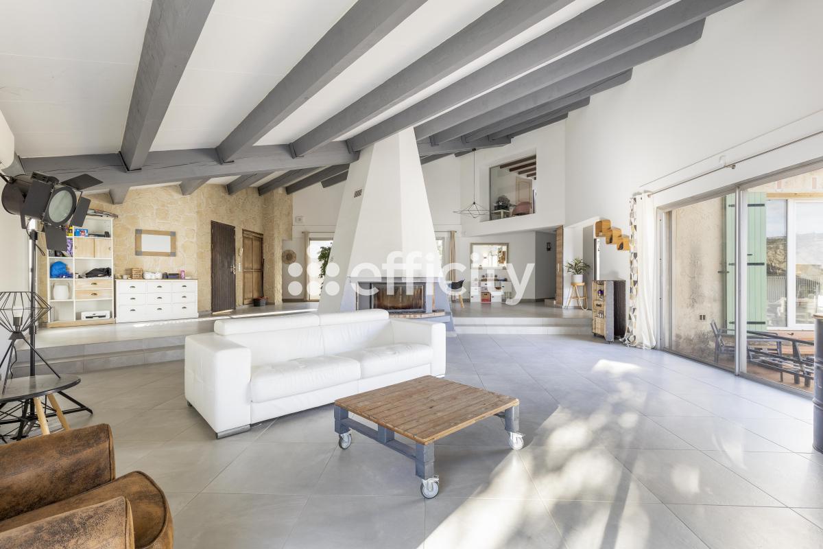 Villa 7 Pièce(s) Rognac