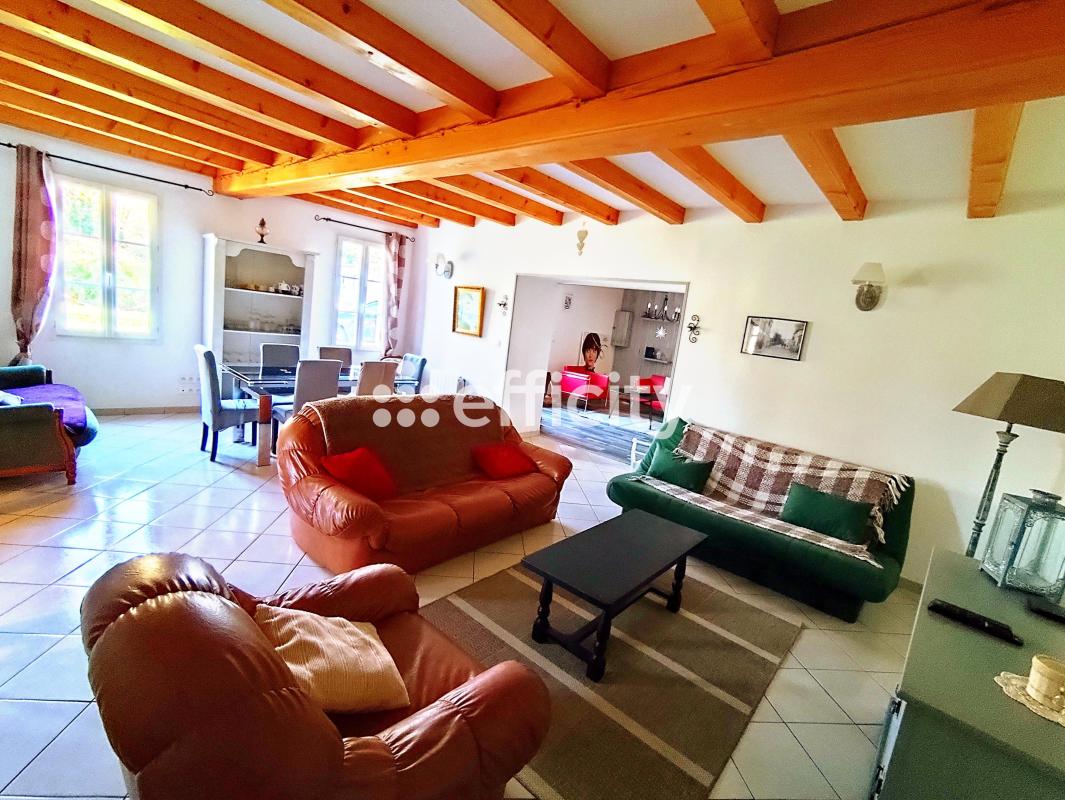 Maison 8 Pièce(s) Brizambourg