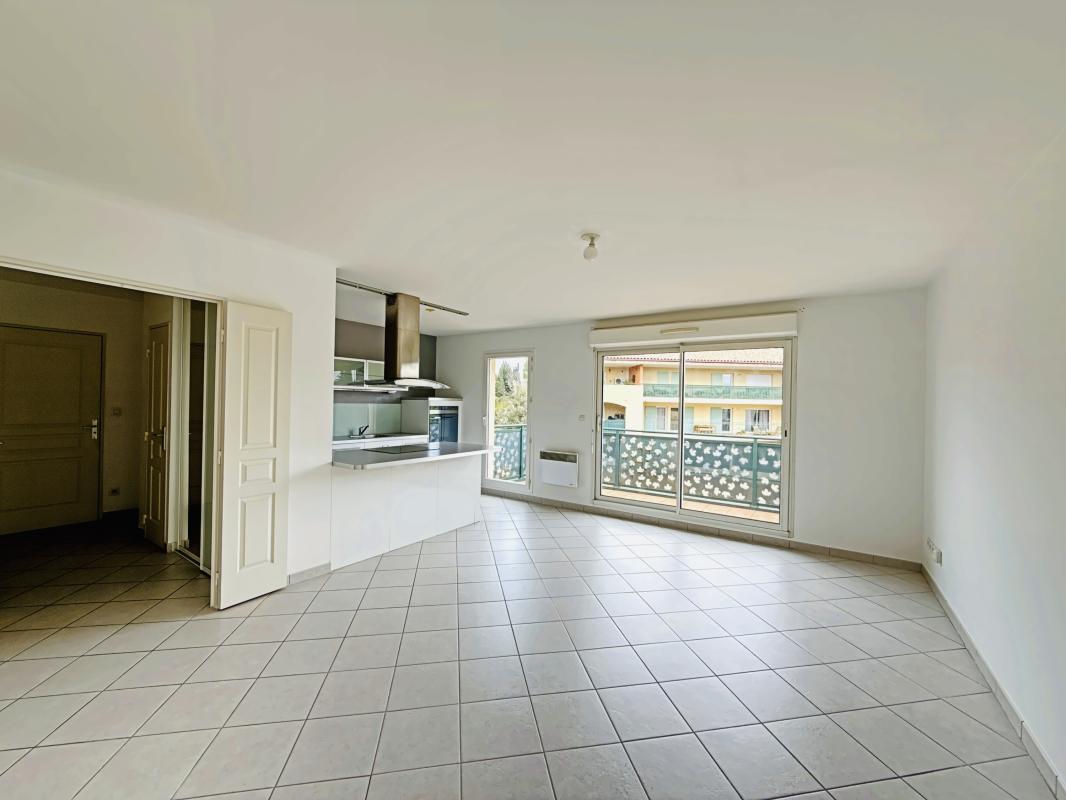 Appartement 2 Pièce(s) Lambesc