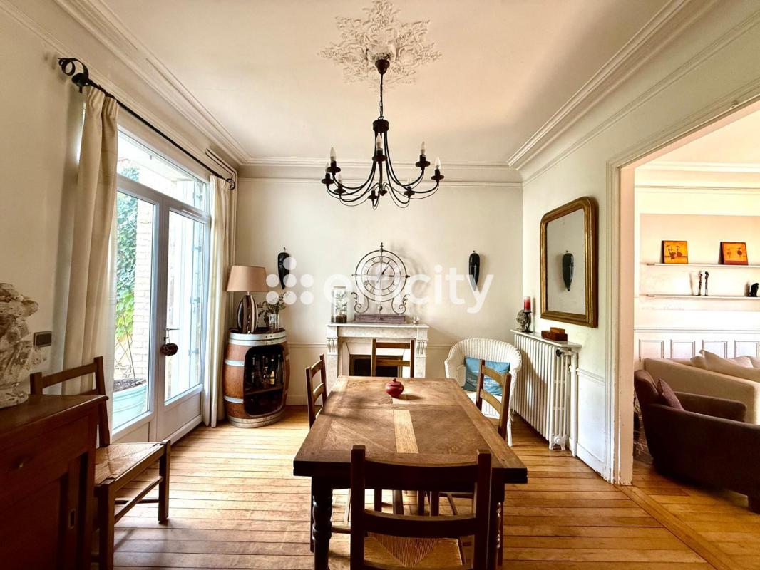 Maison 7 Pièce(s) Mantes-la-Jolie