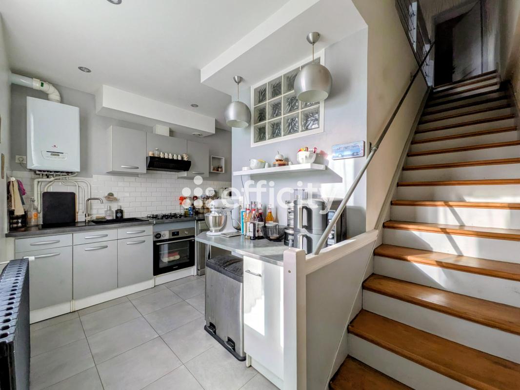 Maison de ville 4 Pièce(s) Cinq-Mars-la-Pile