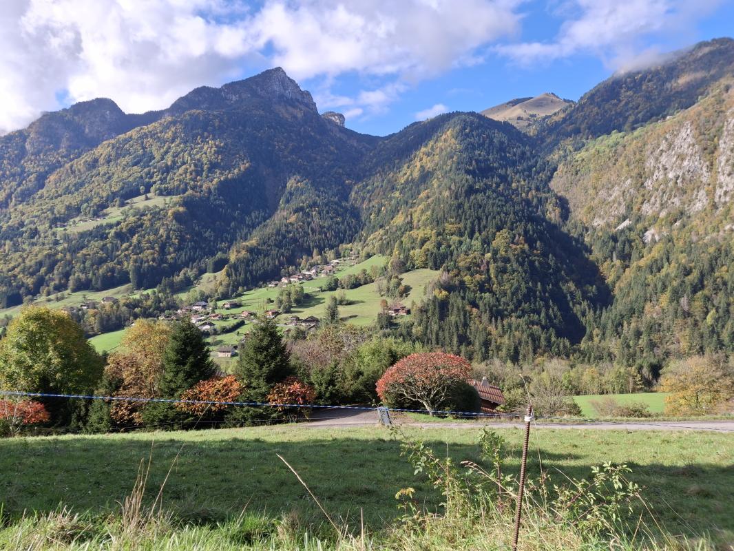 Terrain  Glières-Val-de-Borne