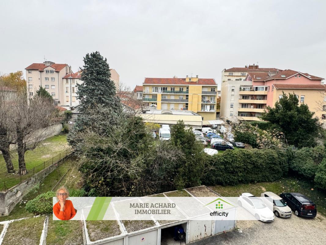 Appartement 3 Pièce(s) Vénissieux