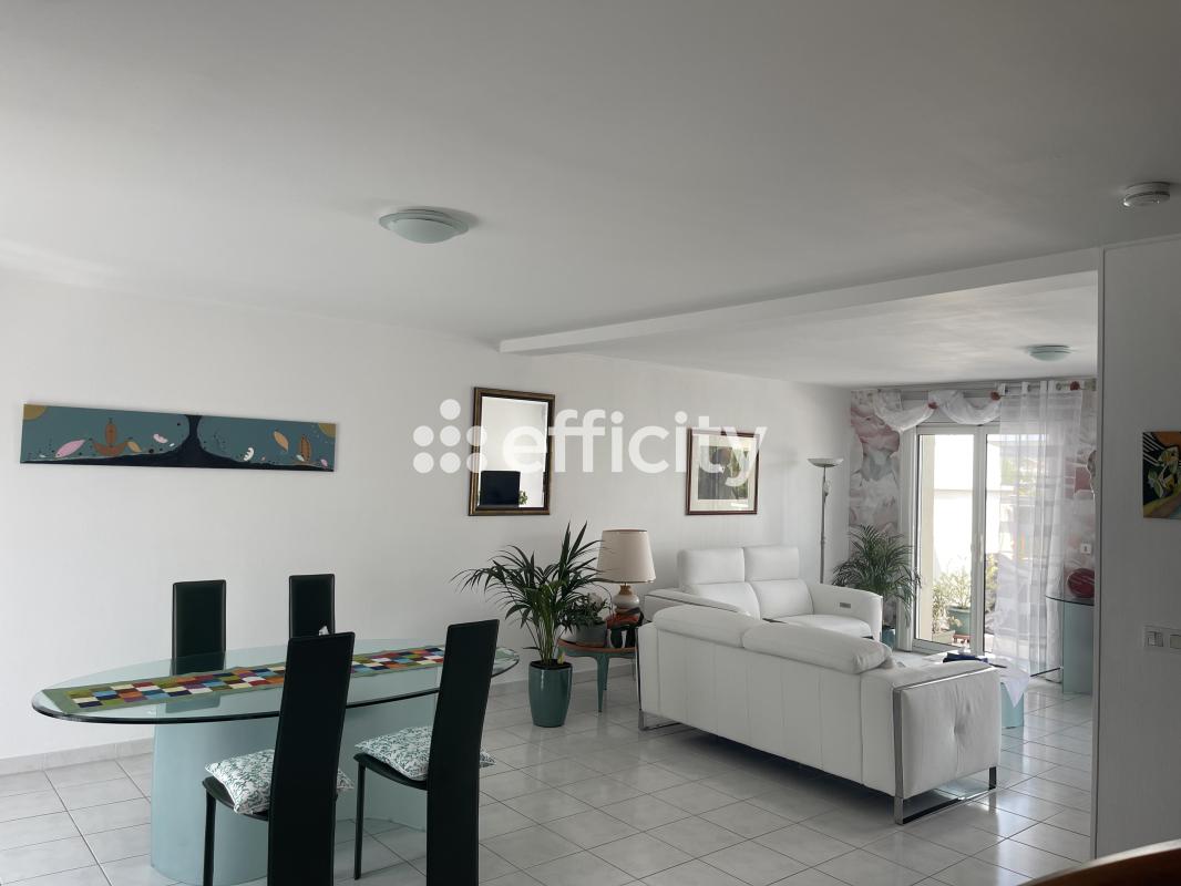 Appartement 2 Pièce(s) Évry-Courcouronnes