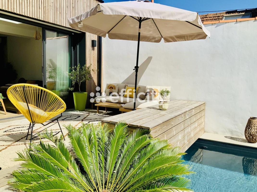 Maison 8 Pièce(s) La Rochelle