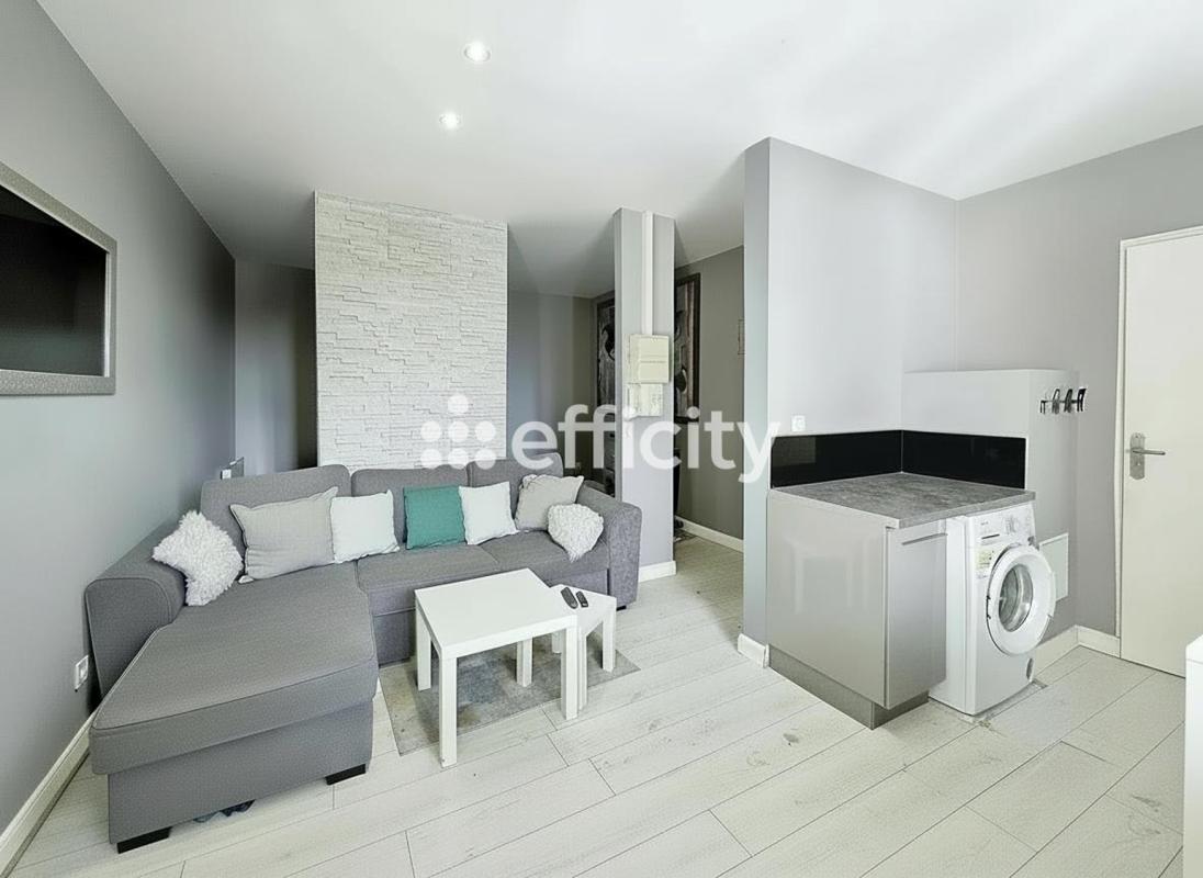 Appartement 2 Pièce(s) Nazelles-Négron