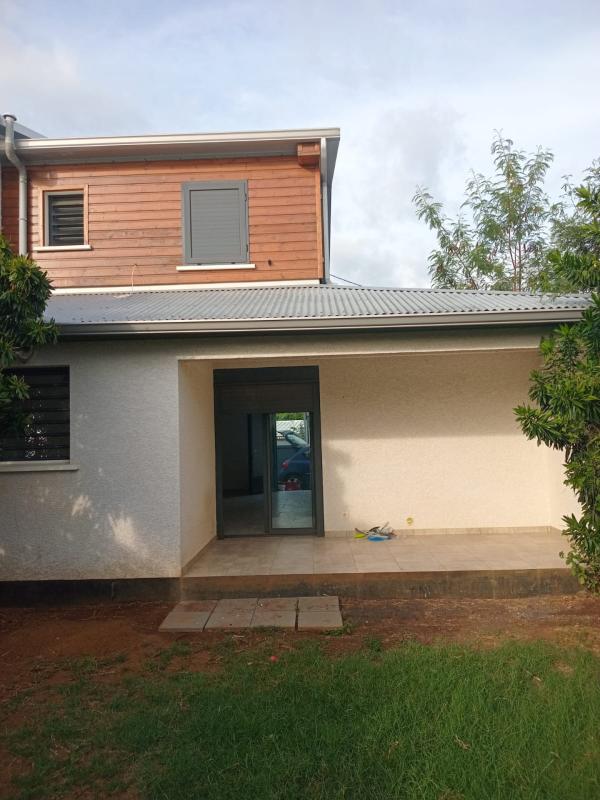 Maison 4 Pièce(s) Saint-Pierre