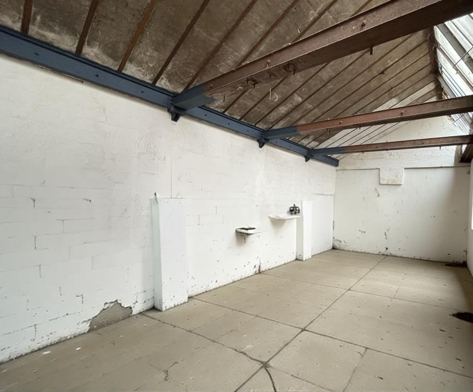 Locaux/biens immobiliers  Bruyères-le-Châtel