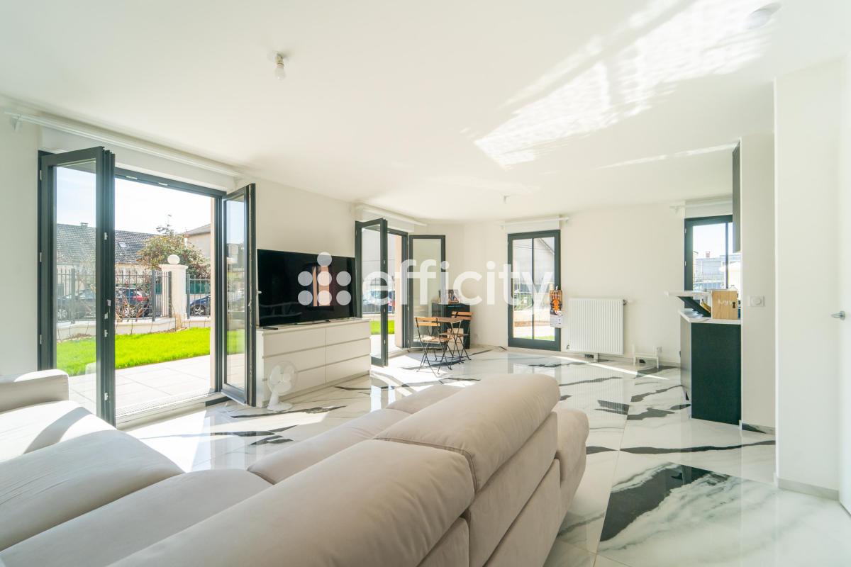 Maison 4 Pièce(s) Clamart