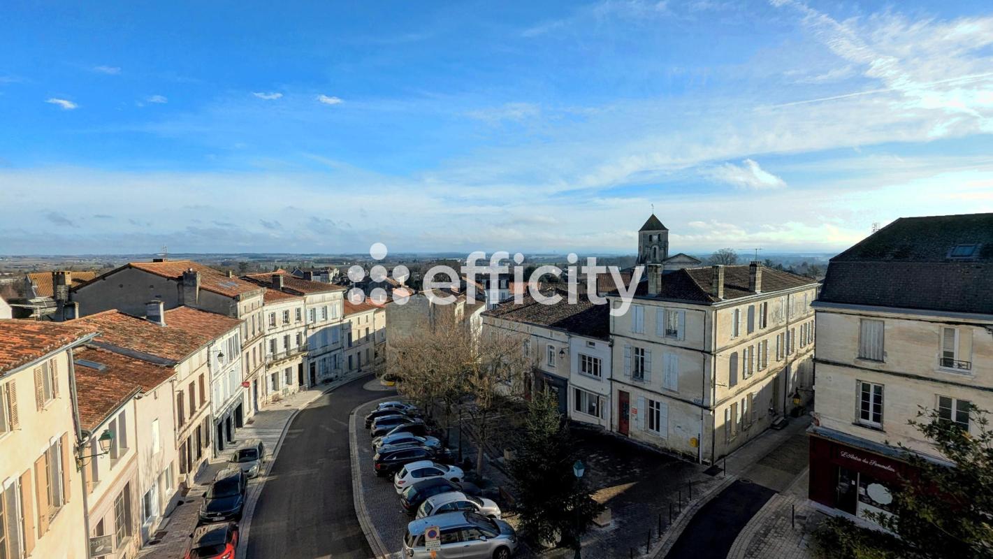 Maison de ville 6 Pièce(s) Barbezieux-Saint-Hilaire