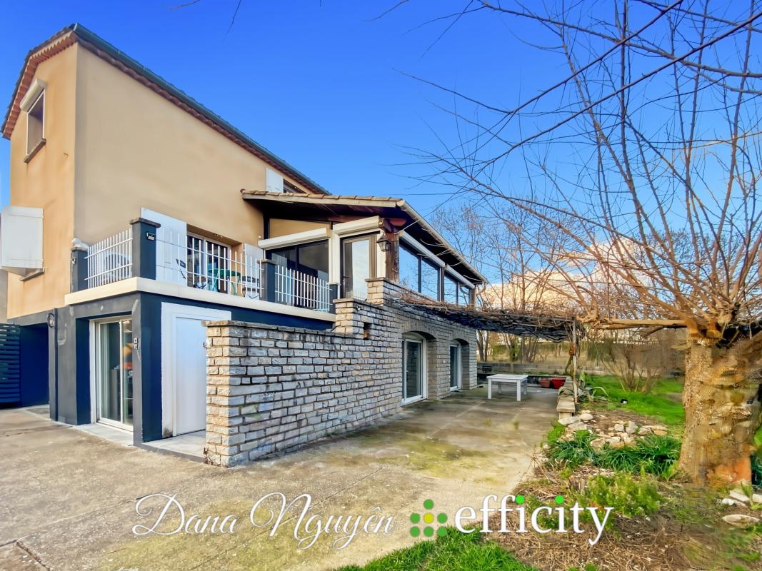 Maison provençale 9 Pièce(s) Saint-Privat-des-Vieux