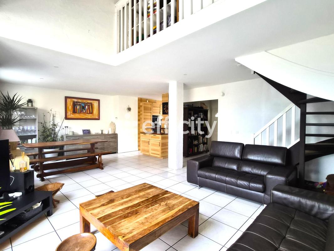 Pavillon 5 Pièce(s) Cergy