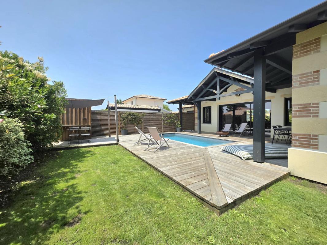 Pavillon 4 Pièce(s) Mios