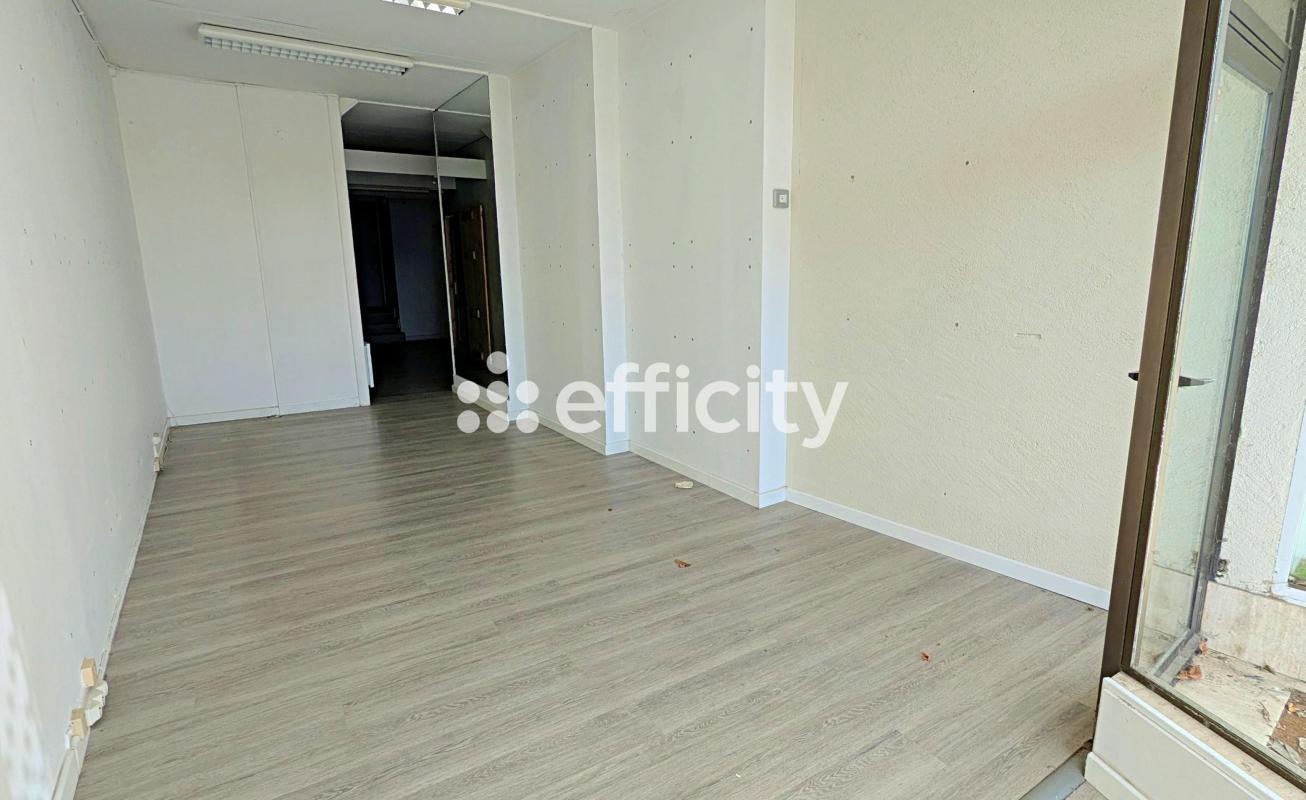 Immeuble 7 Pièce(s) Barbezieux-Saint-Hilaire