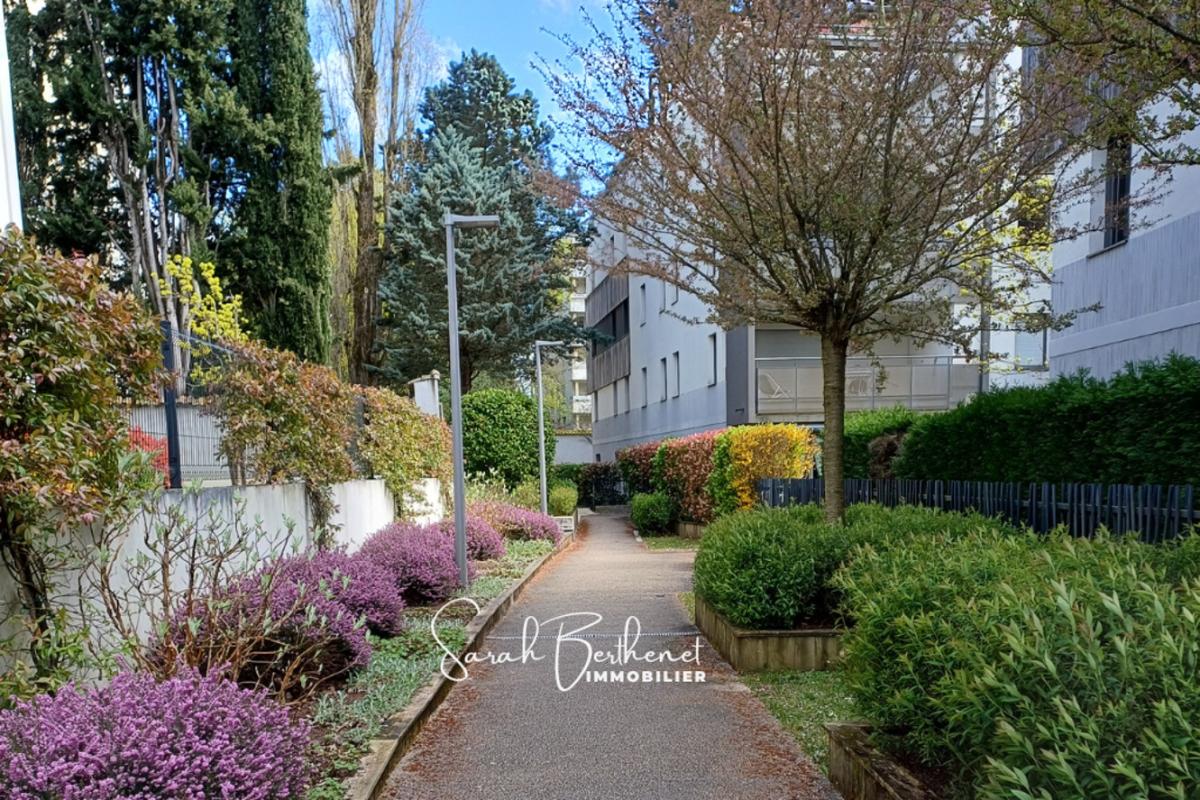 Appartement 3 Pièce(s) Écully