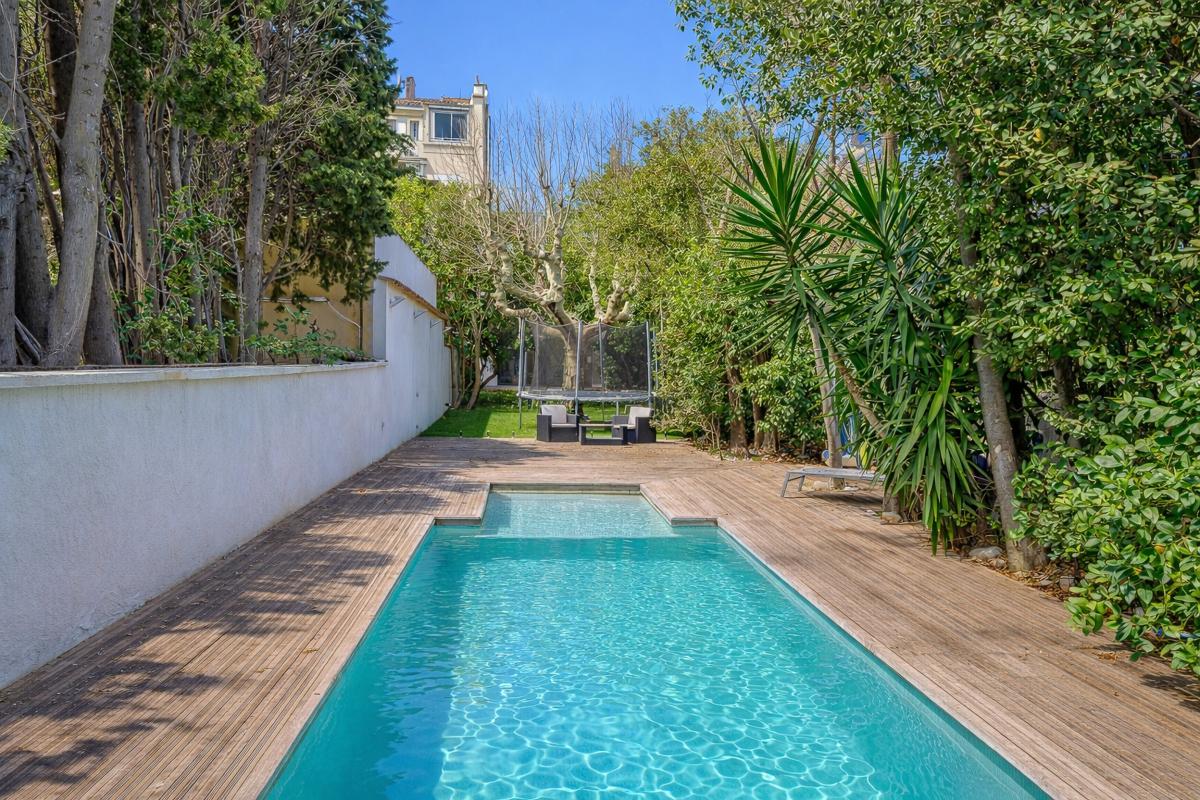 Maison de ville 6 Pièce(s) Marseille 8eme Arrondissement