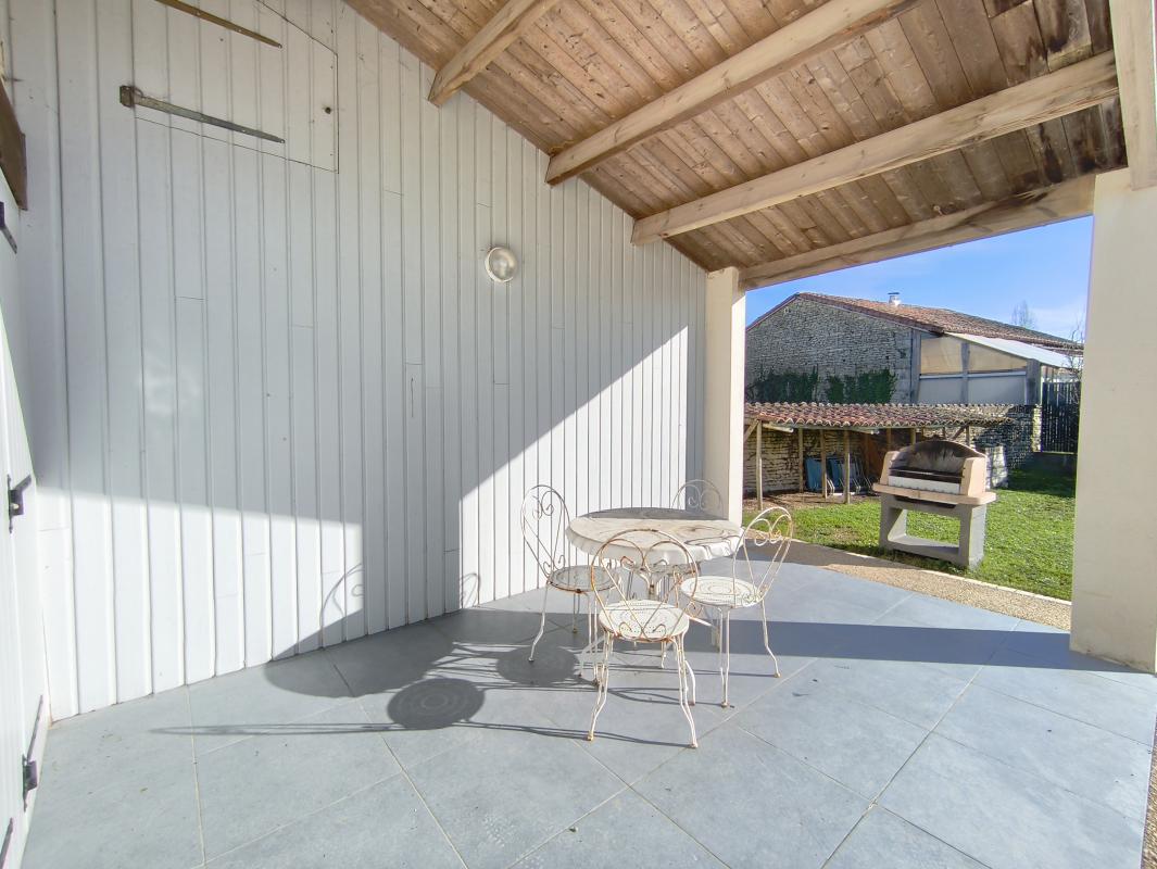 Maison 4 Pièce(s) Arçais