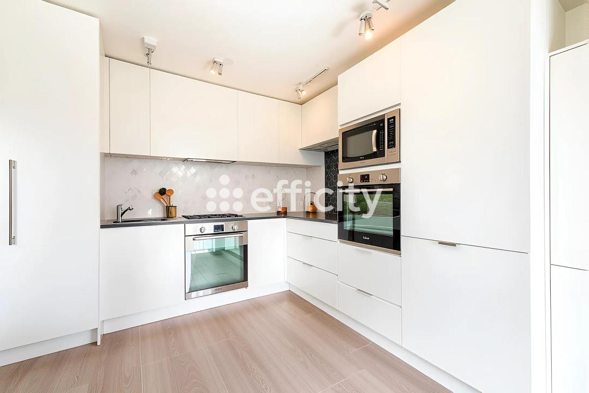 Appartement 4 Pièce(s) Clamart