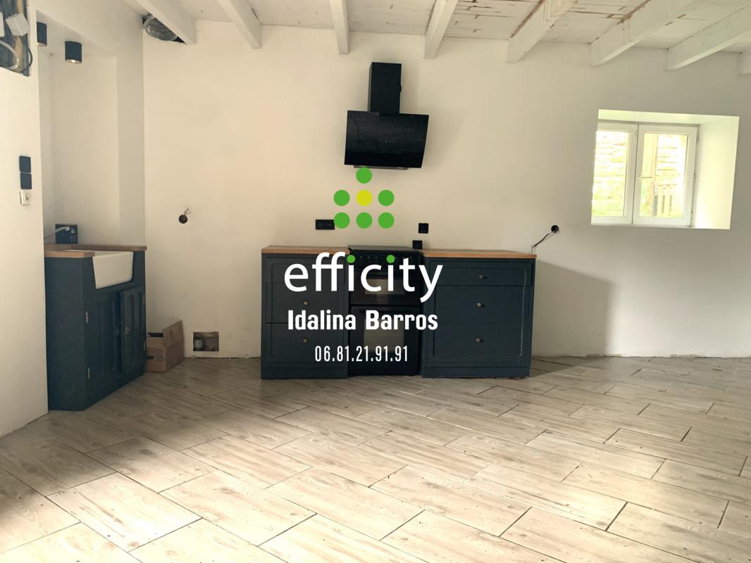 Maison 3 Pièce(s) Aigre