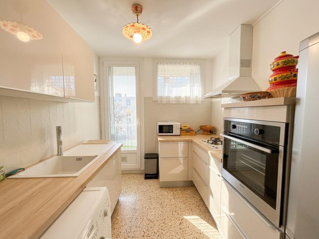 Appartement 4 Pièce(s) Marignane