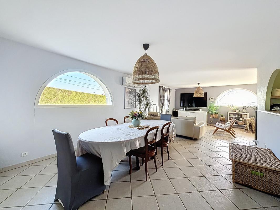 Villa 5 Pièce(s) Saint-Martin-la-Plaine