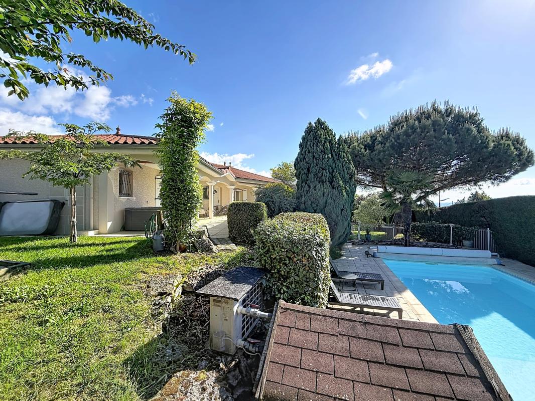 Villa 6 Pièce(s) Saint-Martin-la-Plaine