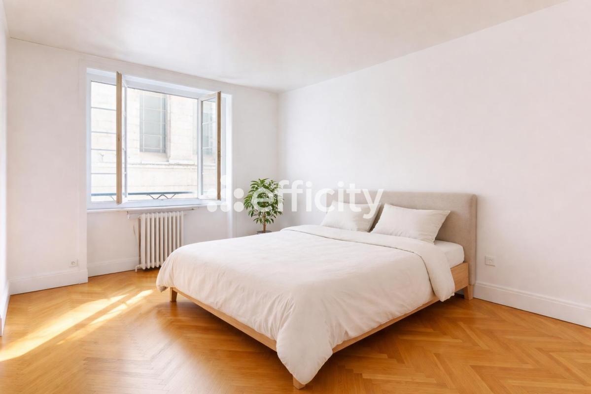 Appartement 4 Pièce(s) Lyon 6eme Arrondissement