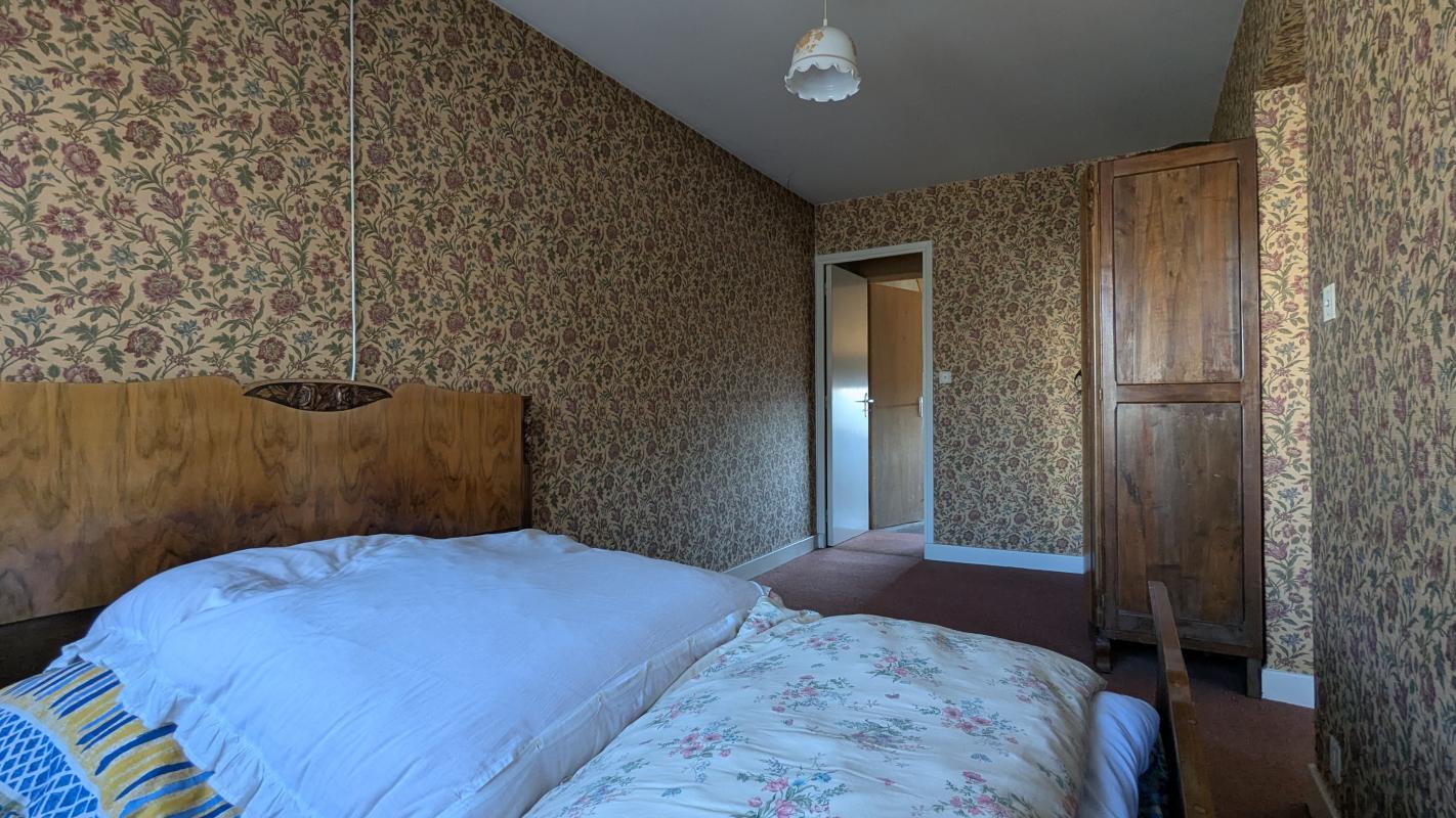 Maison de ville 6 Pièce(s) Saint-Rémy-sur-Durolle