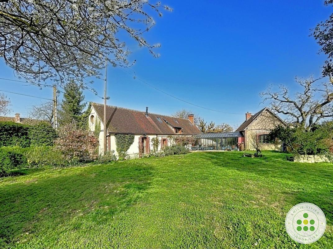 Maison longère 7 Pièce(s) Saint-Ange-et-Torçay